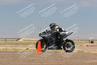media/Jul-22-2022-TrackDaz (Fri) [[ca4971259a]]/Group B/130pm (Wheelie Bump)/